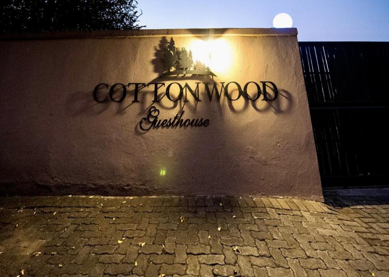 Cottonwood Guesthouse Oasis 布隆方丹 外观 照片