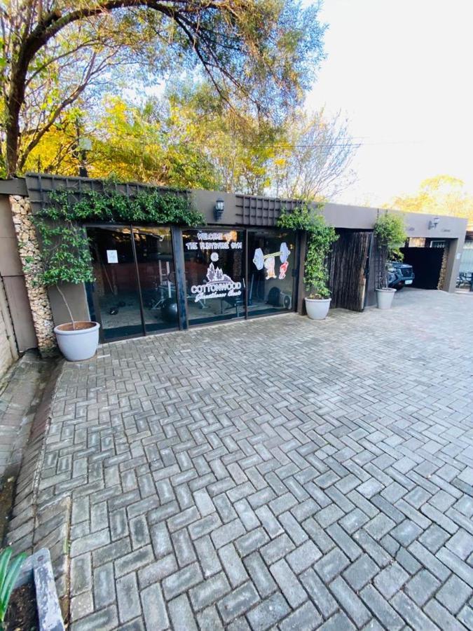 Cottonwood Guesthouse Oasis 布隆方丹 外观 照片